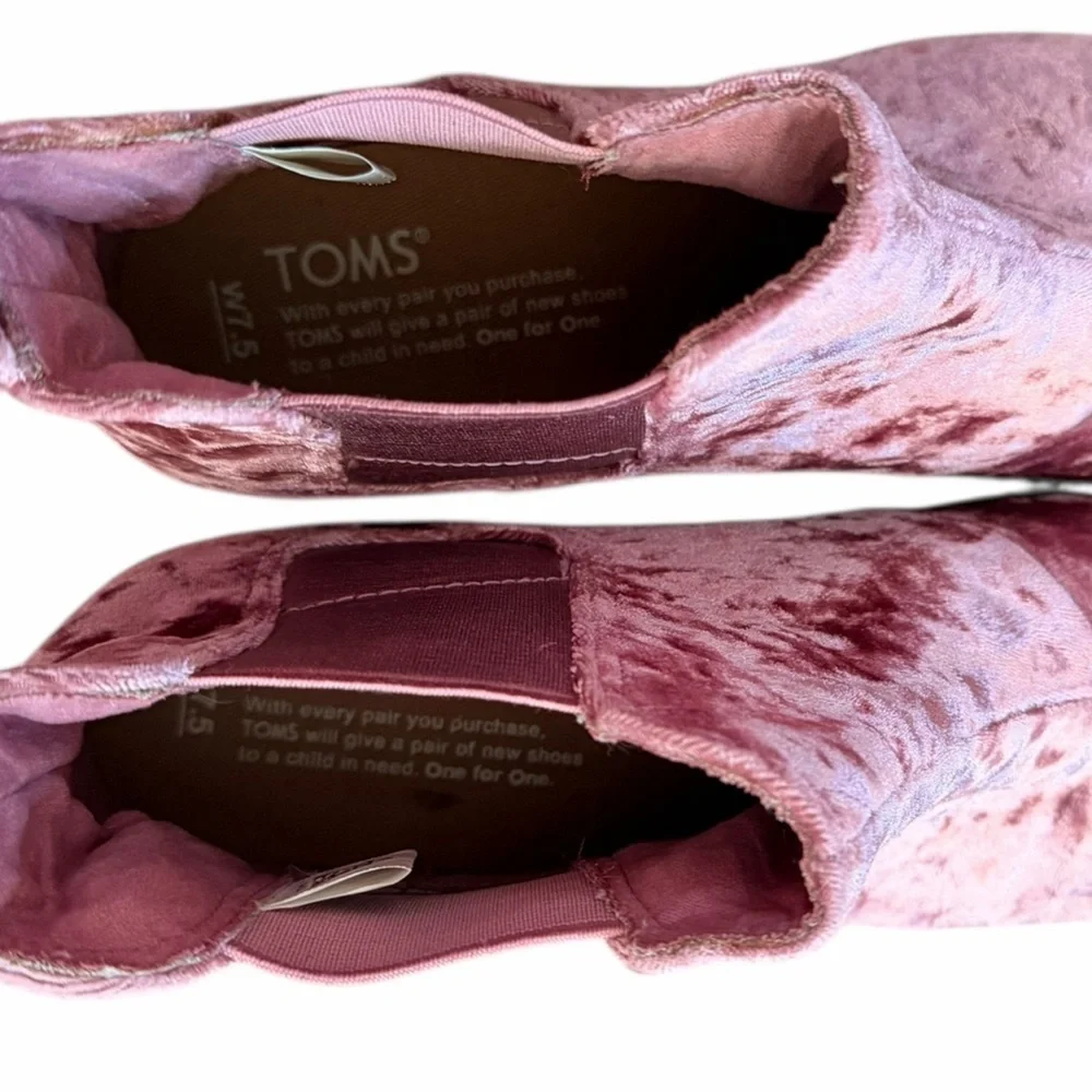 Toms Pink Crushed Velvet Ella Chelsea Ankle Boots Booties Womens Size 7.5